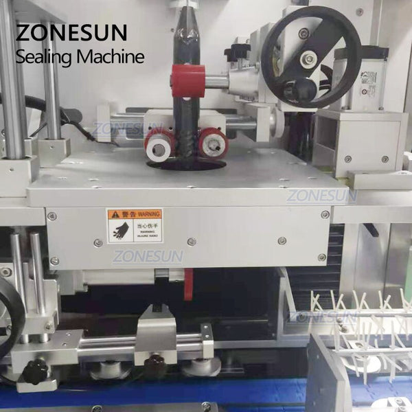 ZONESUN ZS-STB150 Automatic Plastic Bottle Sleeve Labeling Machine Line PET PVC Film Shrink Labeling Machine Packing Machine